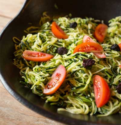 raw-zucchini-pasta-with-marinara
